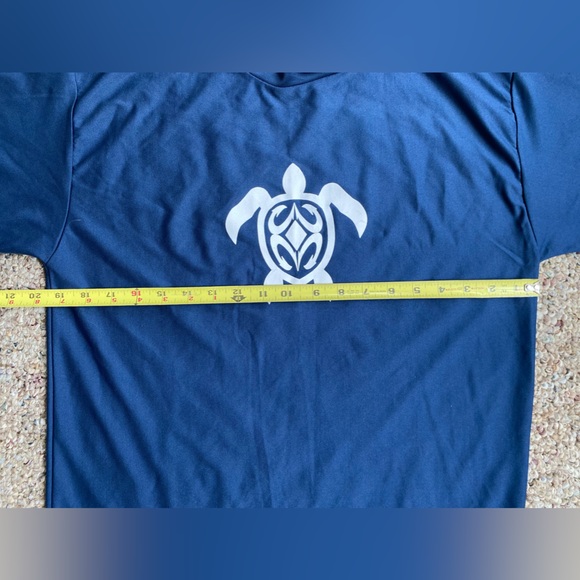 Kore Dry Tribal Swim Honu Kamaaina Turtle Hawaii Hawaiian T-Shirt Tee Shirt M - Picture 5 of 6